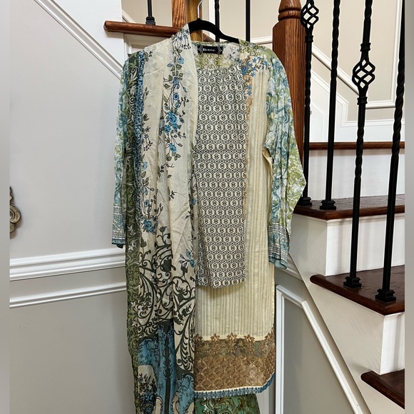 Gulf Ahmed large cotton 3 pieces beautiful and comfortable - Picture 3 of 5